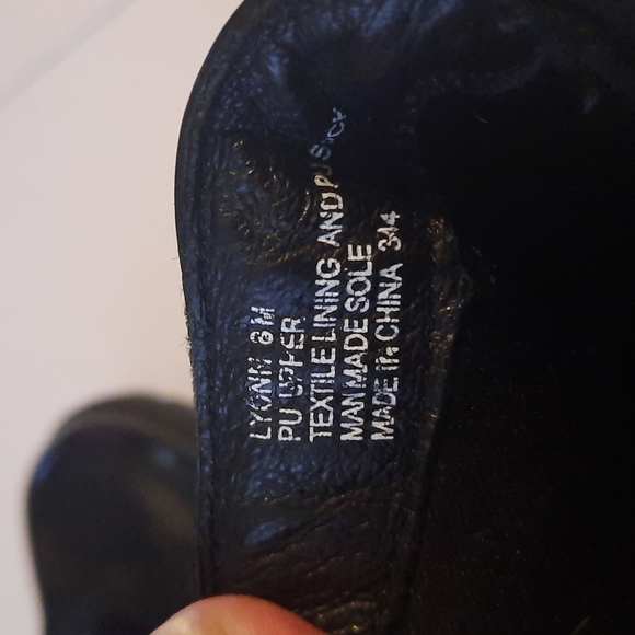 STEVE MADDEN Lyonn Patent Ankle Bootie - Picture 9 of 10